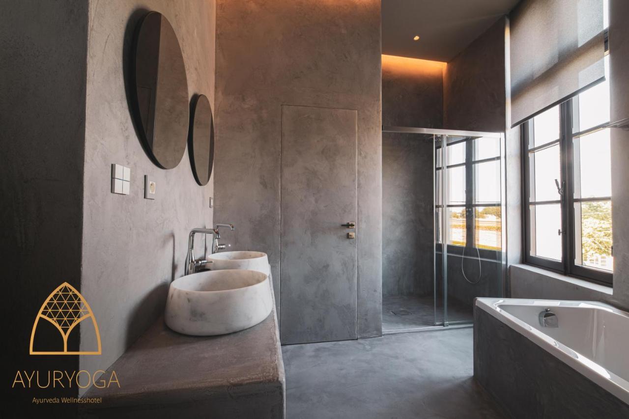 Ayuryoga Wellnesshotel Petegem Luaran gambar